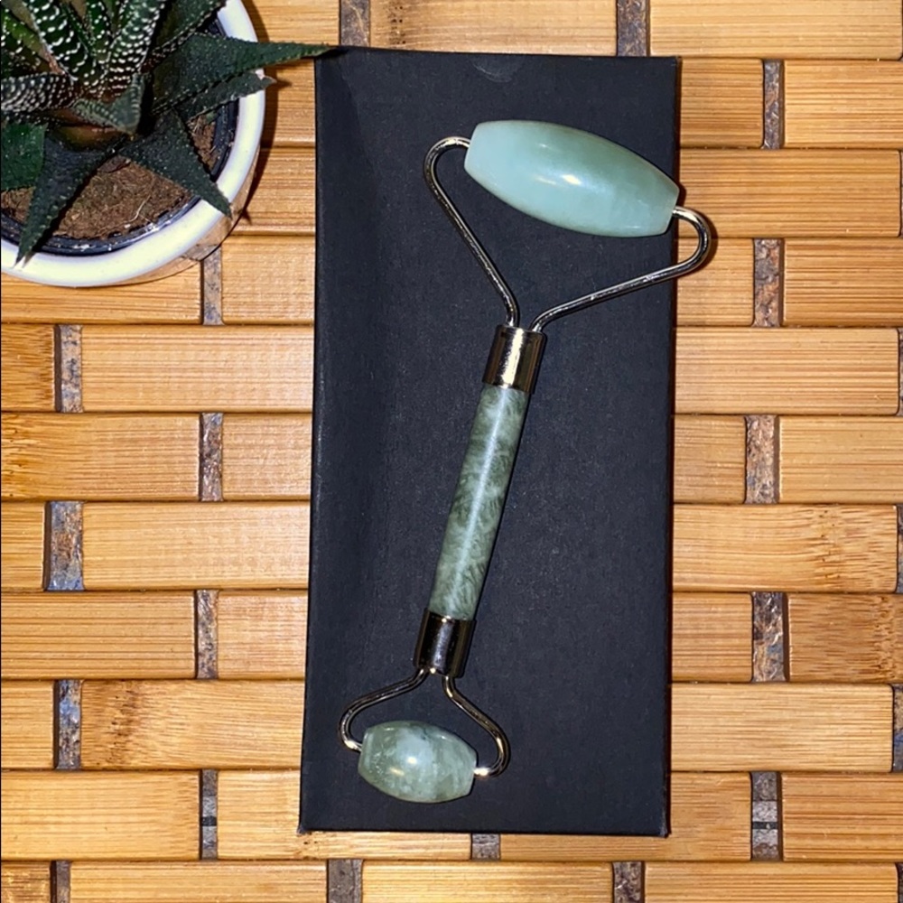 Jade Roller